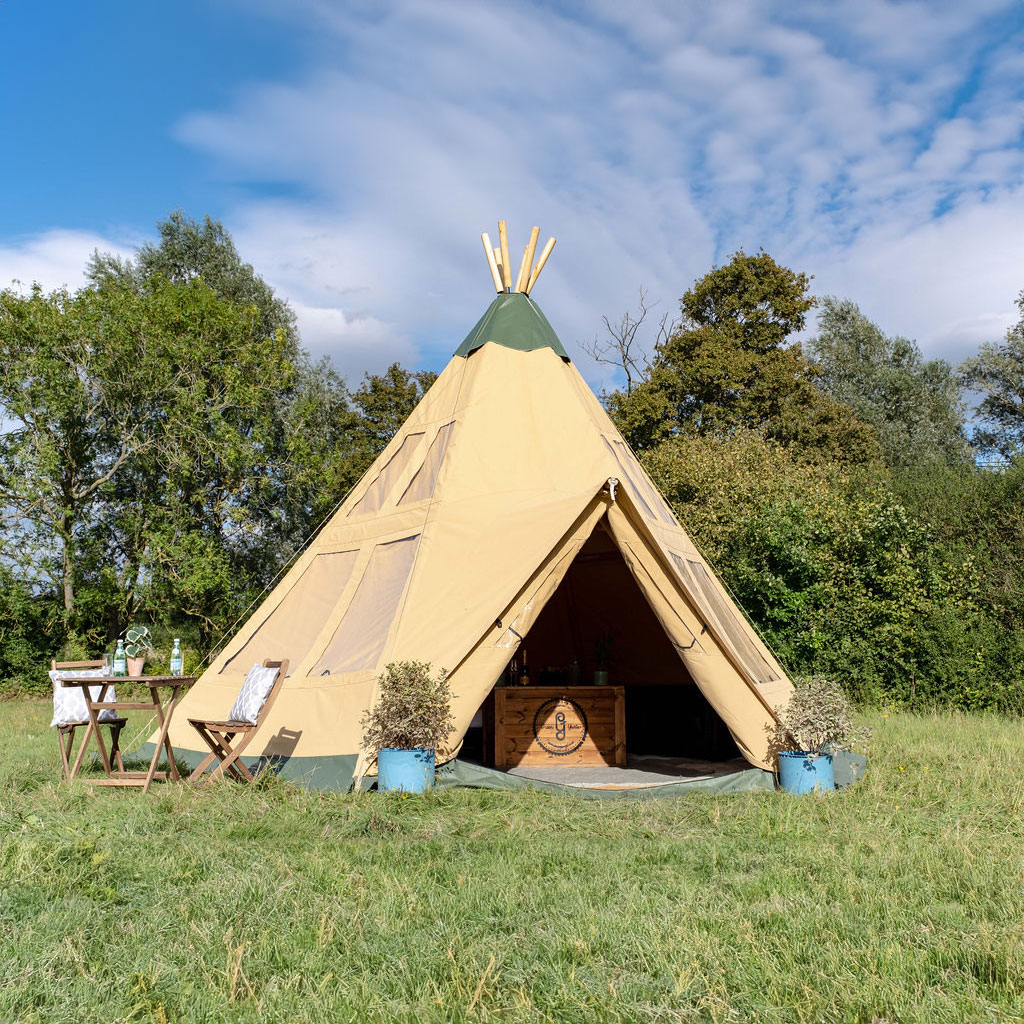 Tipi Big Feastival Boutique Camping